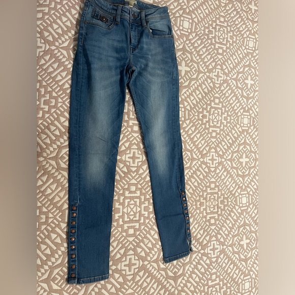 Burberry jeans. Perfect condition . - Picture 1 of 8